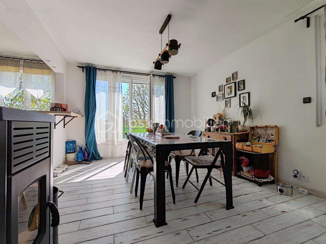 Maison à CHEVILLY