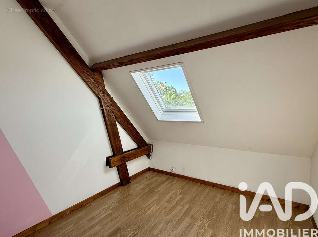 Maison 136 m² à Bonneville-La-Louvet  - photo 7