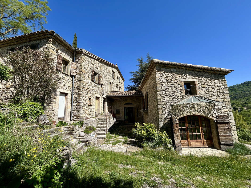 Maison à DIEULEFIT