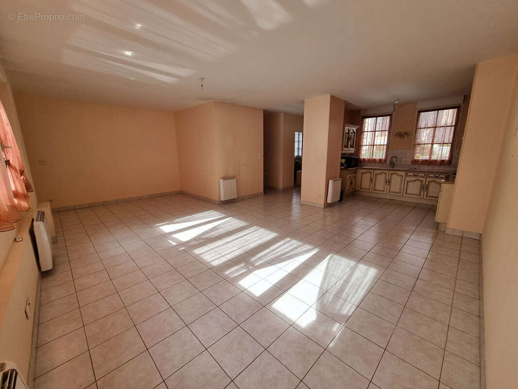 Appartement 97 m² à Vendome  - photo 2