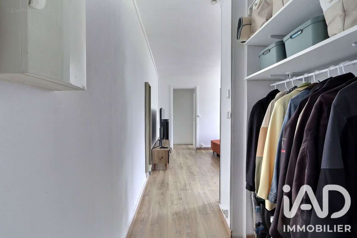 Appartement 44 m² à Le Blanc-Mesnil  - photo 7
