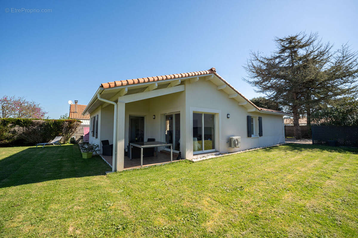 Maison à SAINT-PALAIS-SUR-MER