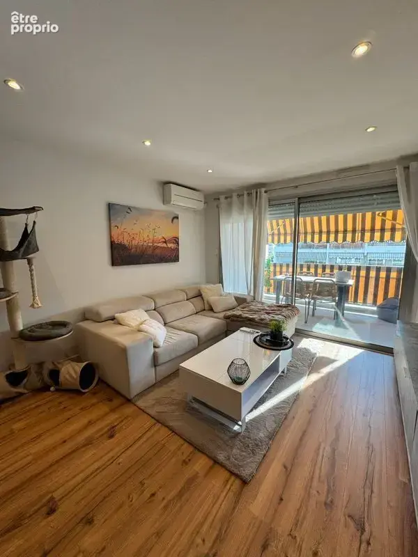 Appartement à LE CANNET