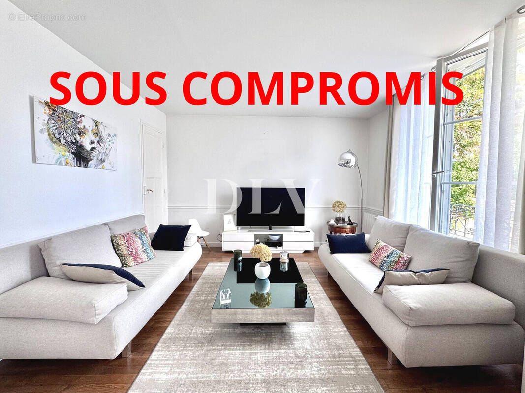 salon - Appartement à FONTAINEBLEAU