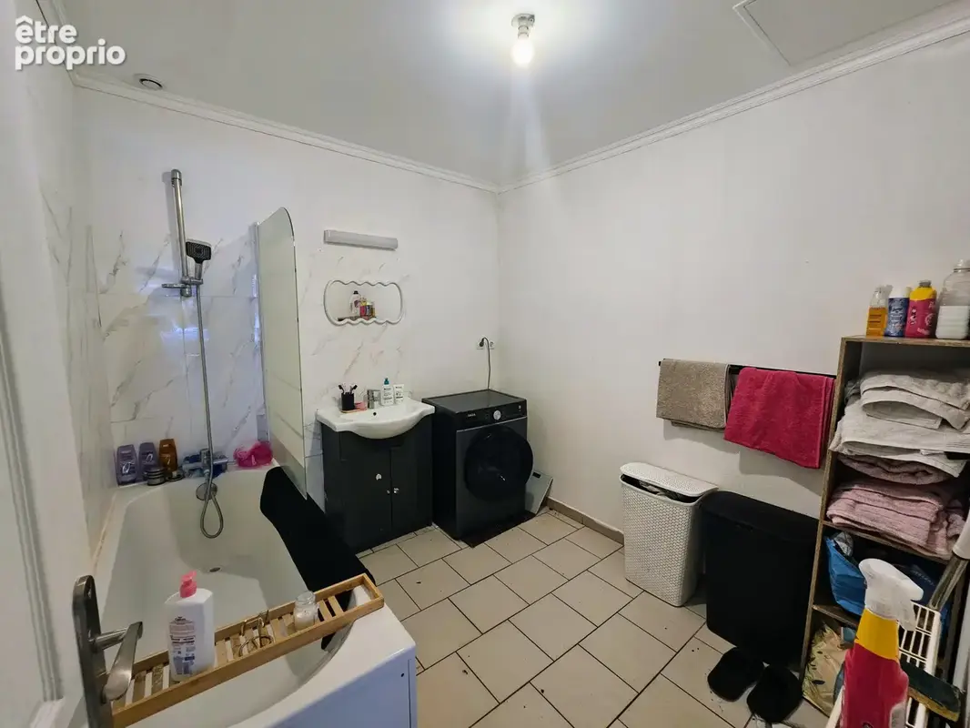 Immeuble de 4 apparts T3 loués non meublés - photo 5