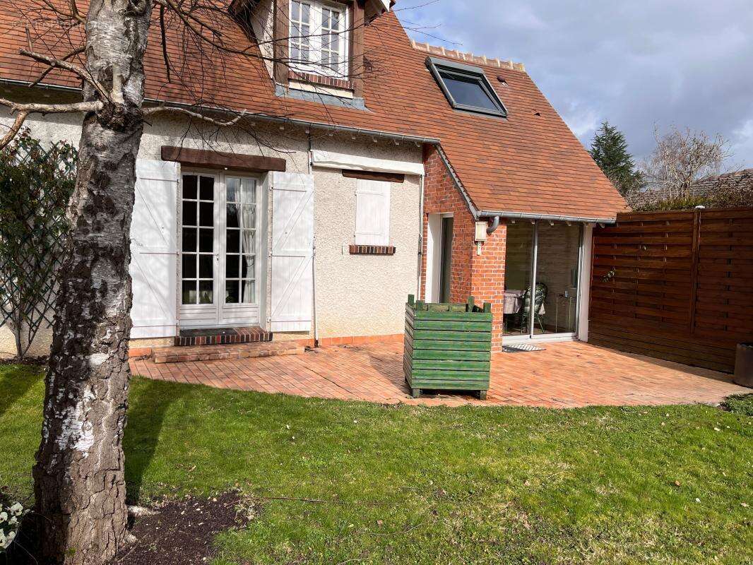 Maison à SAINT-DENIS-EN-VAL