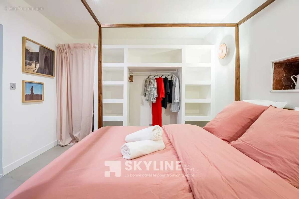 Appartement à MARSEILLE-2E