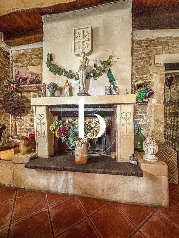 Maison à BARJAC