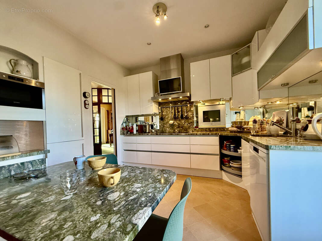 Maison à PARAY-LE-MONIAL