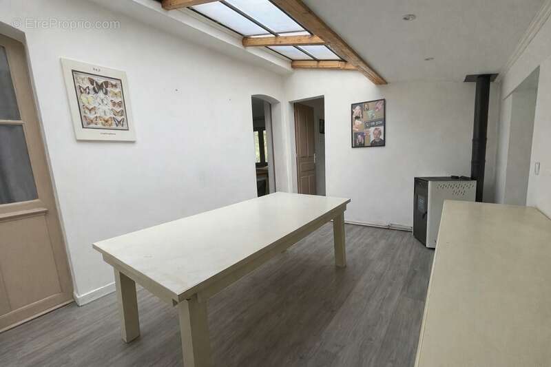 Maison de 67 m² - 4 pieces - grand terrain - photo 4