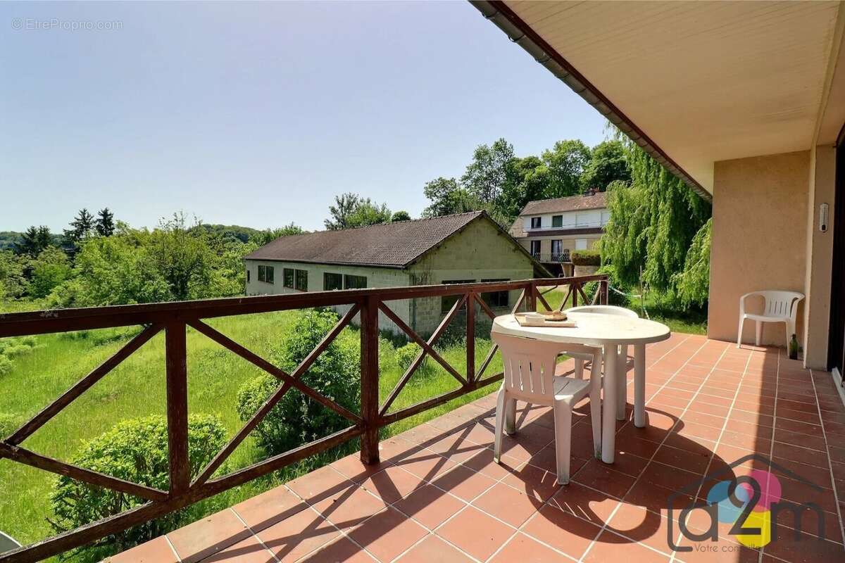Maison à CIRES-LES-MELLO