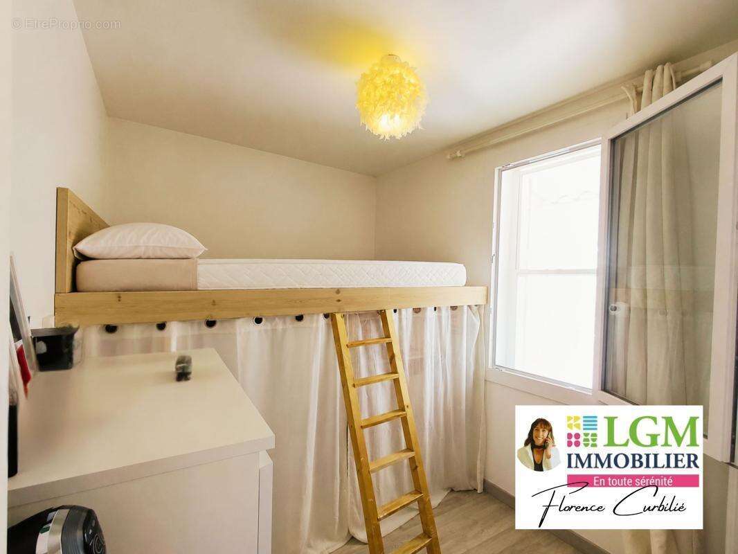 Ensemble immobilier de deux appartements pouvant être réunis en une maison de ville - photo 10