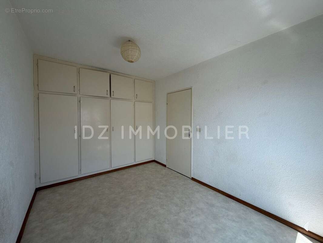 Appartement 32 m² à Saint-Louis  - photo 3