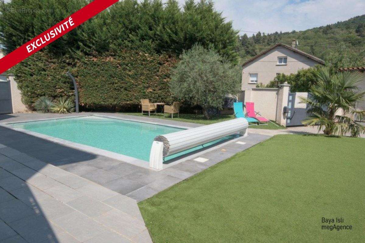 Tènement immobilier de 2 maisons avec piscine, garage et terrain – 364 000 € FAI - photo 2
