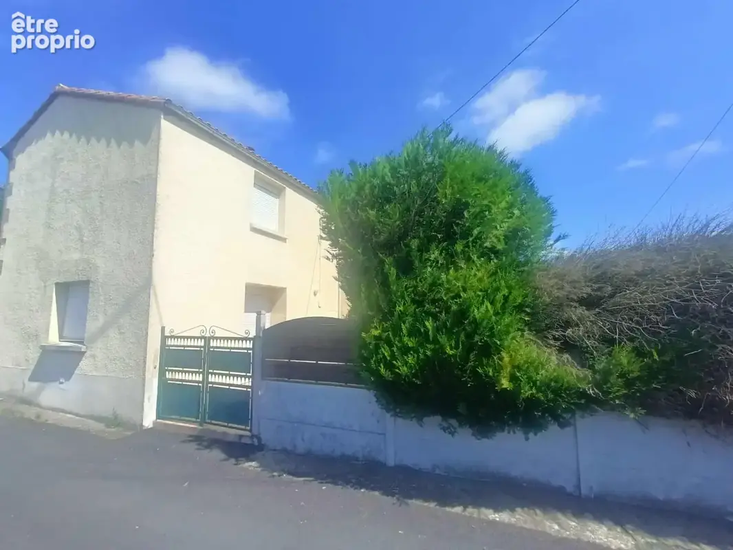 Maison à SAINT-LAURENT-SUR-SEVRE