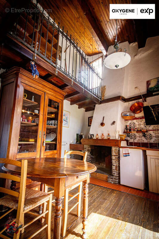 Maison 139 m² à Conat  - photo 7