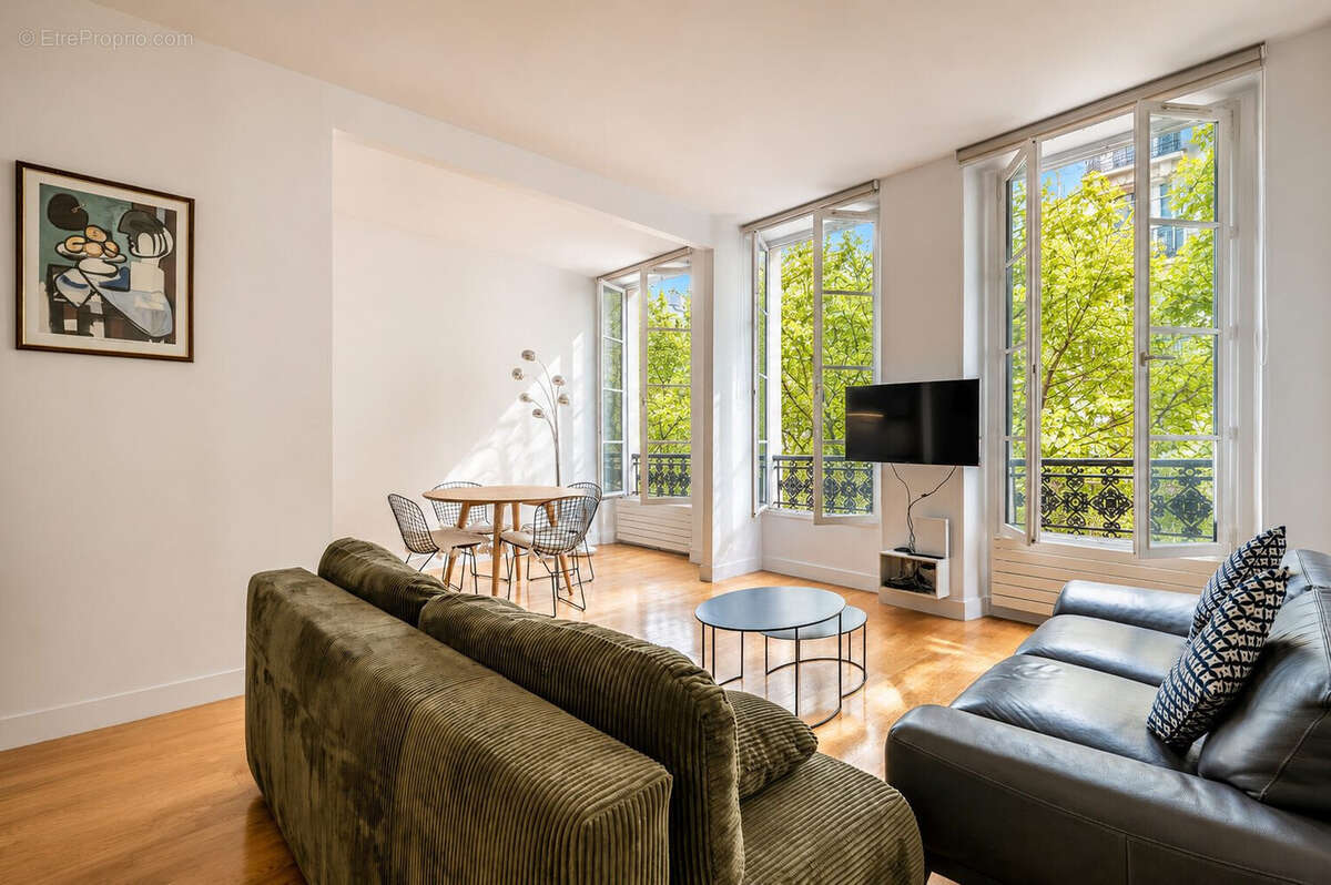 Appartement 52 m² à Paris-3e  - photo 4