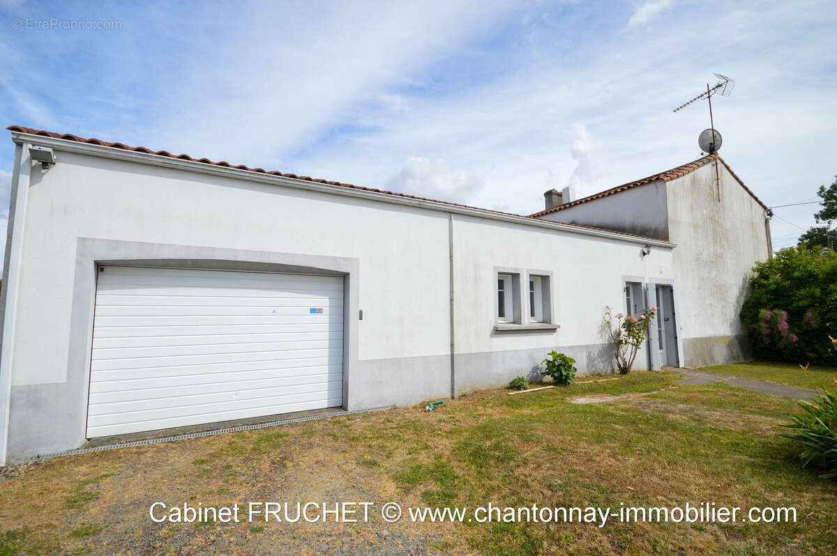 BOURNEZEAU - Agréable maison de village - photo 10