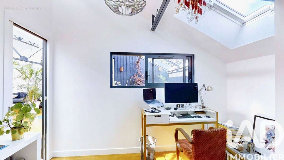 Photo 6 - Commerce à PANTIN