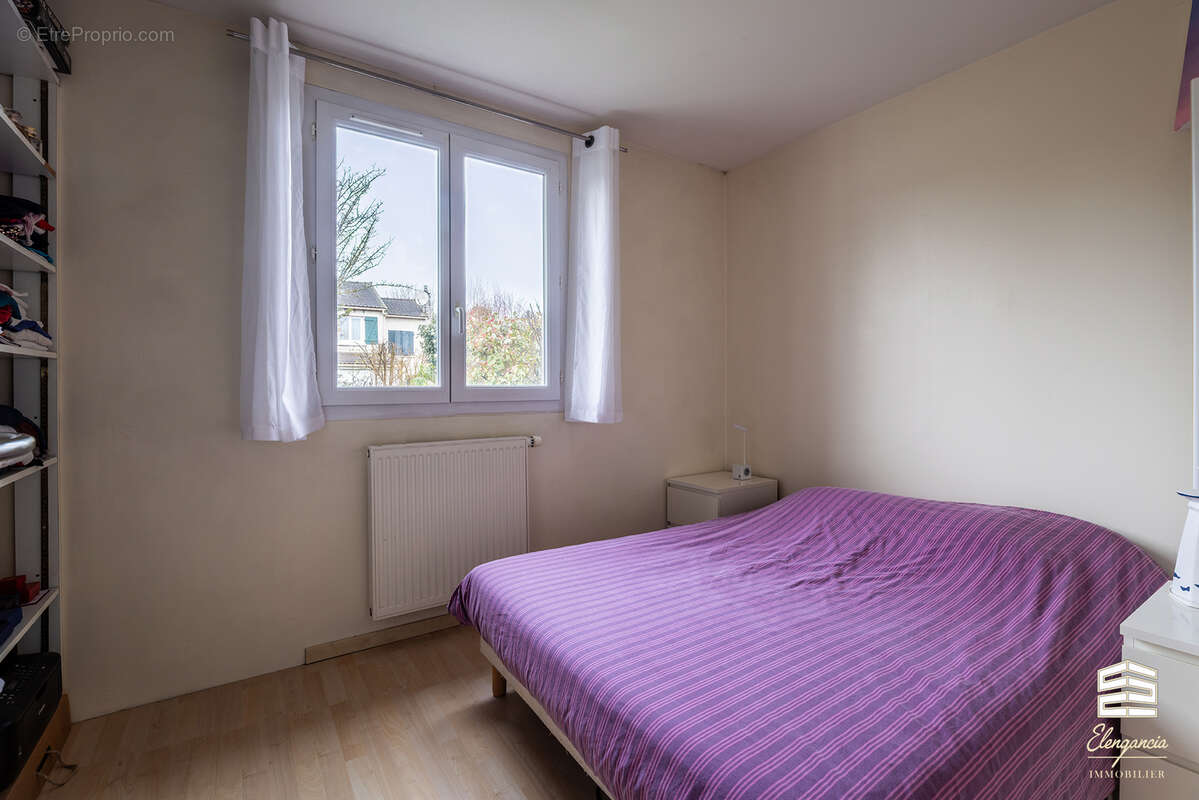 Maison à FONTENAY-LE-FLEURY