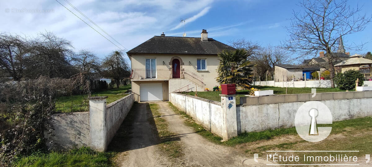 Maison à SAINT-GERMAIN-LE-GUILLAUME
