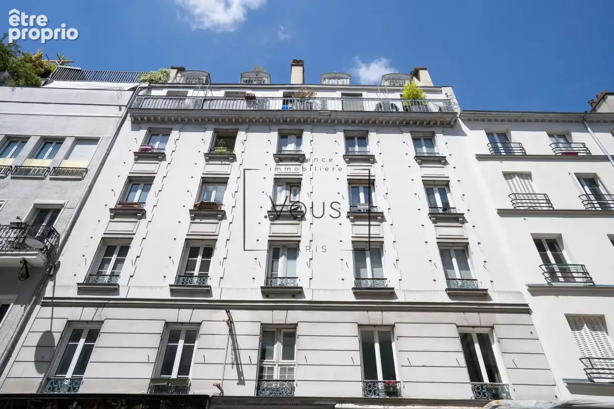 Local commercial avec un esprit loft à deux pas du Canal-Saint-Martin (Paris Xe) - photo 11