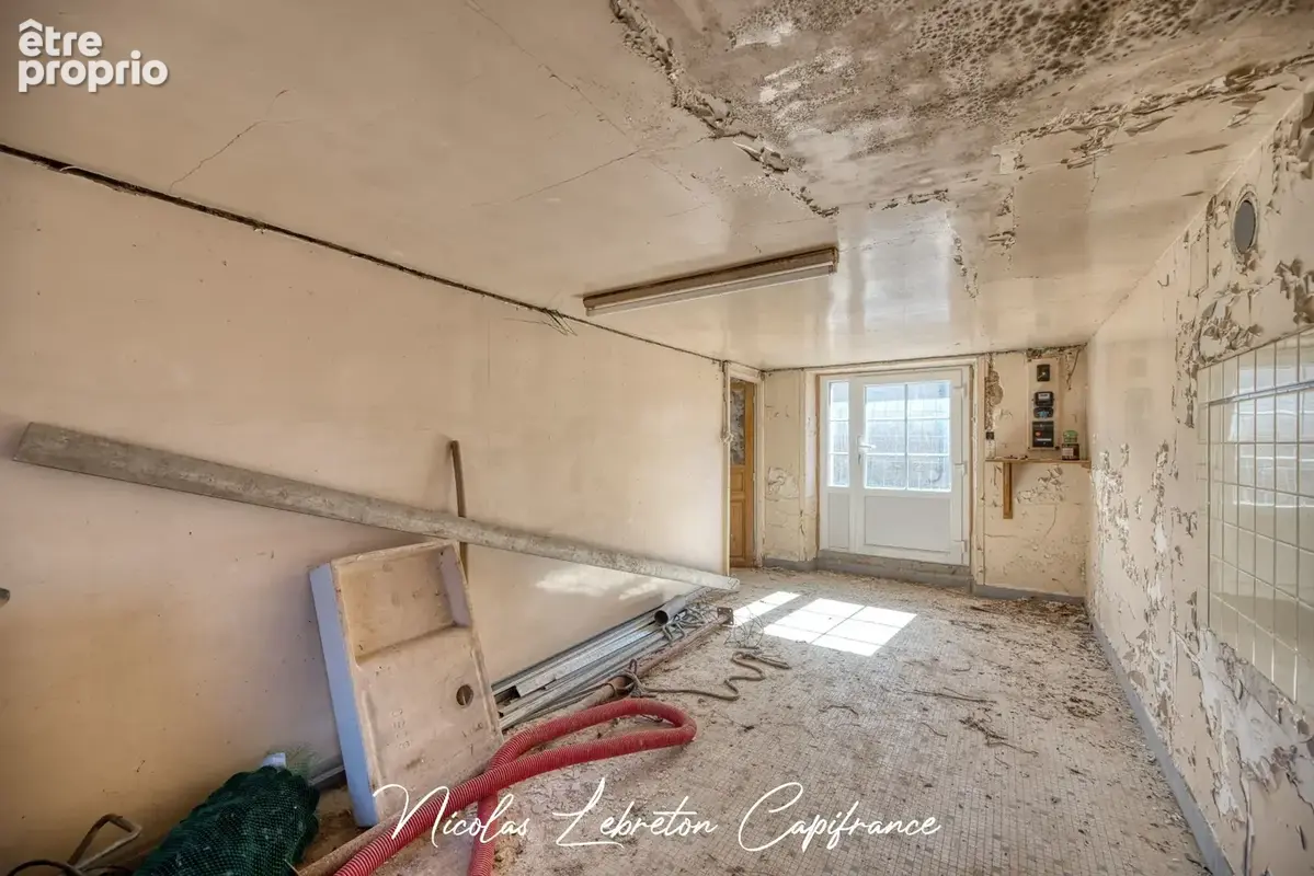 Athis-de-l'orne – maison à rénover avec beau potentiel - photo 9