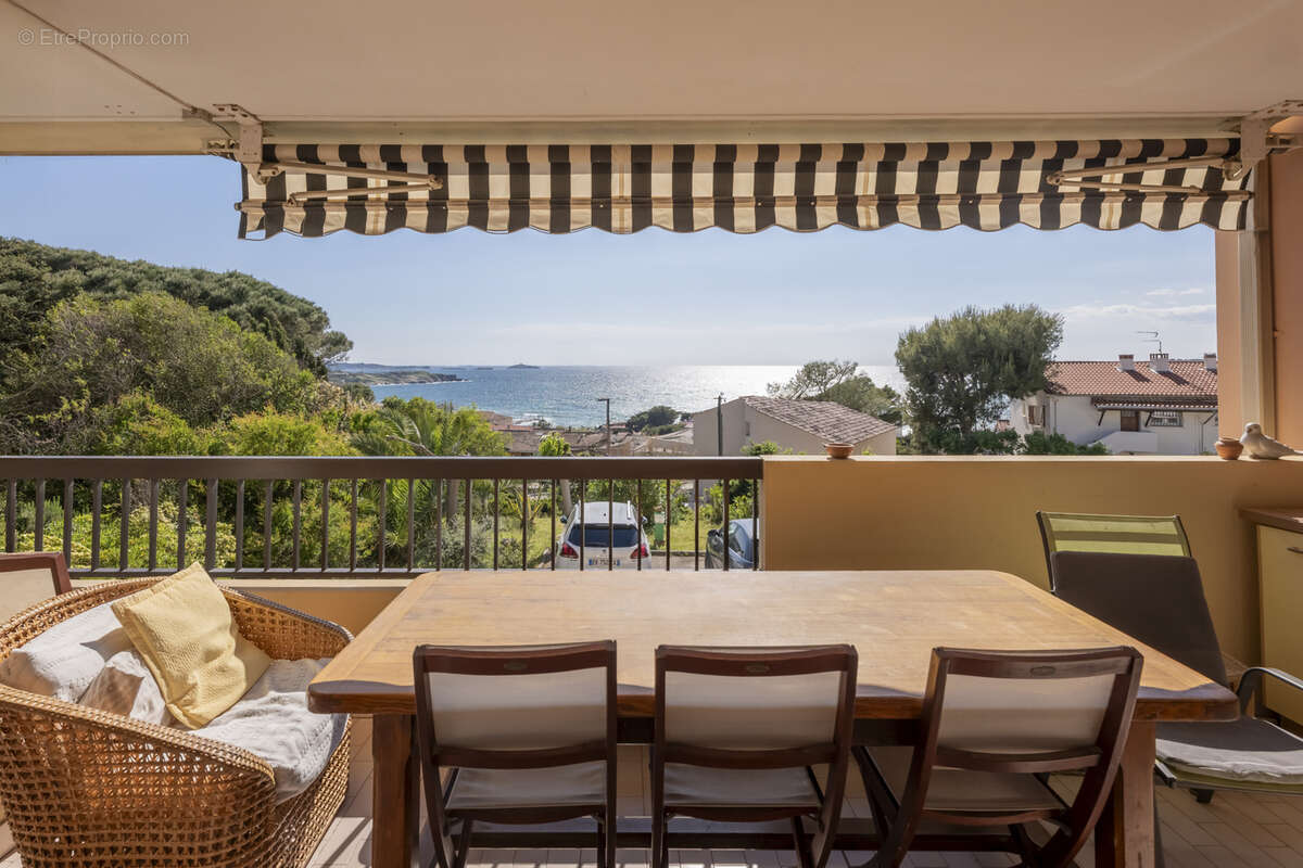 Appartement à SIX-FOURS-LES-PLAGES