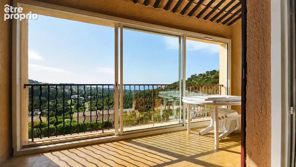 Appartement 2 pièces 37 m² · à Roquebrune-sur-Argens · 37 m² · 285 000 €
