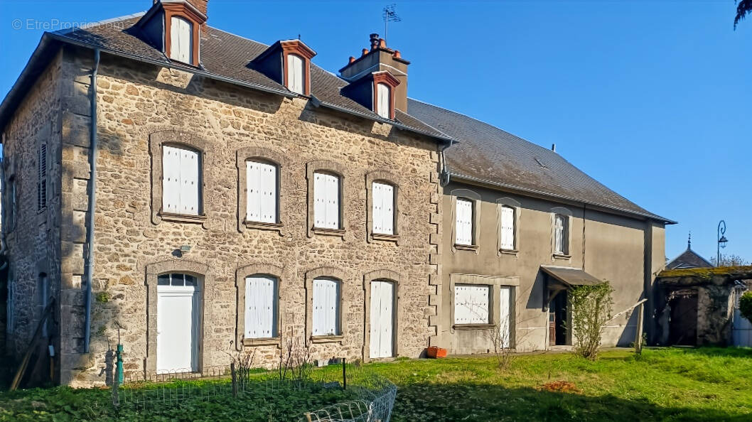 Maison à LA SOUTERRAINE