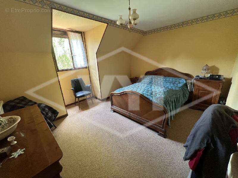 Maison à COMBS-LA-VILLE