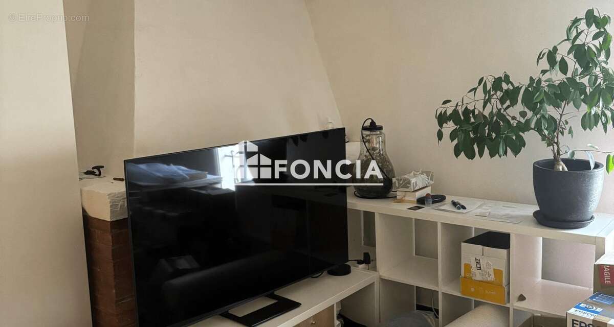 Appartement à SIGNES