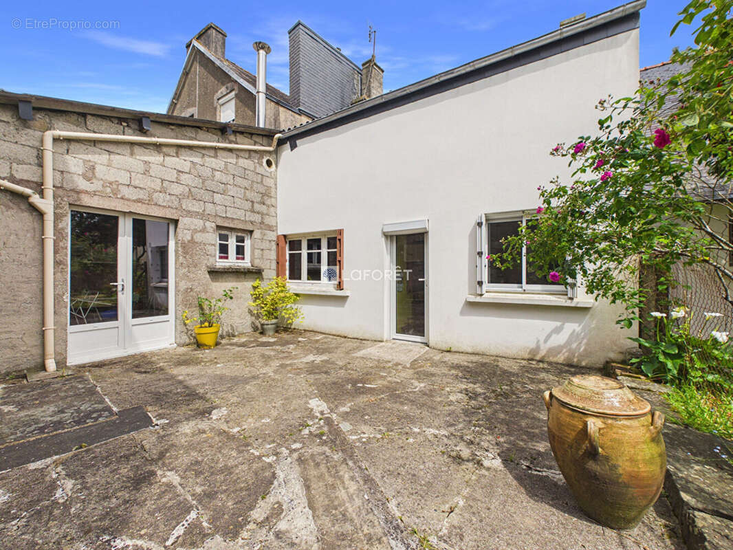 Maison à PLONEVEZ-DU-FAOU