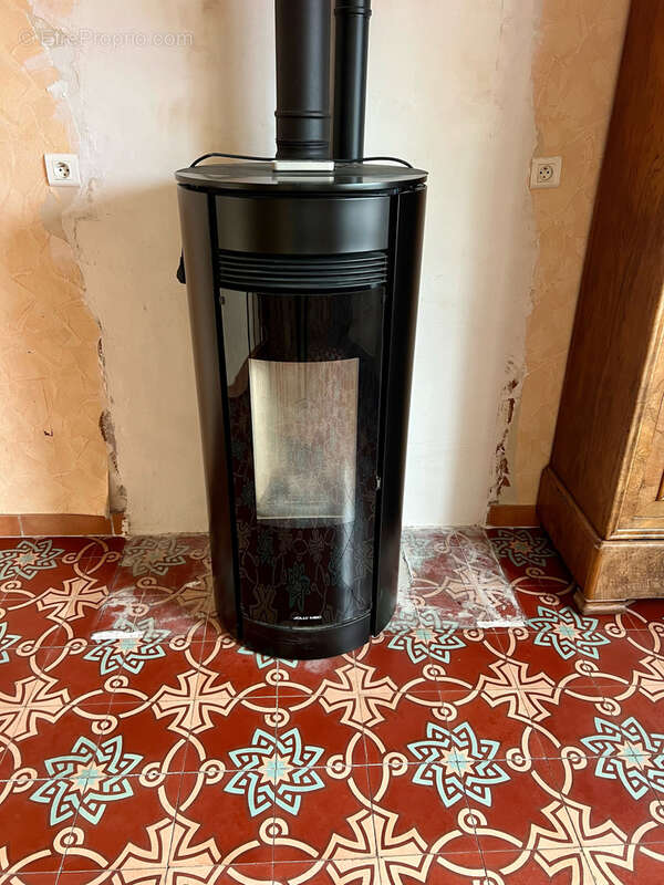 Maison à SAINT-LAURENT-DE-LA-CABRERISSE