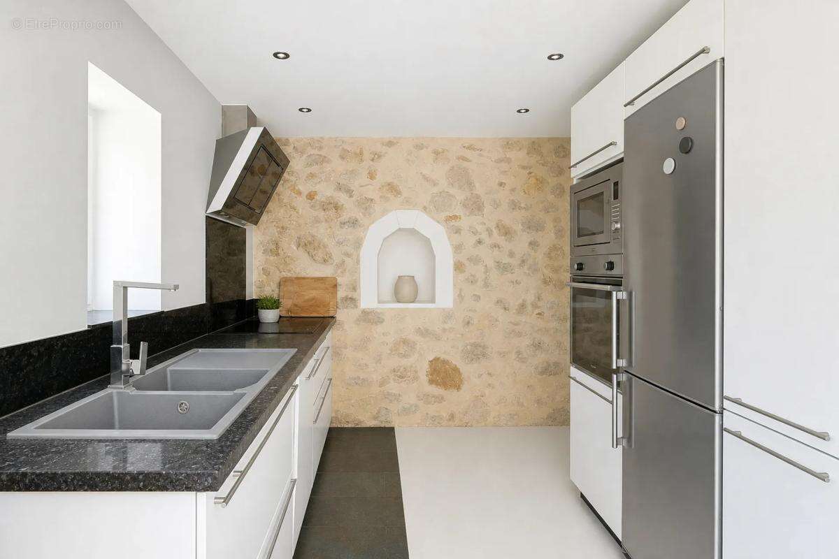 Maison de 7 pièces de 171 m² à Bagnols-sur-Cèze - photo 5
