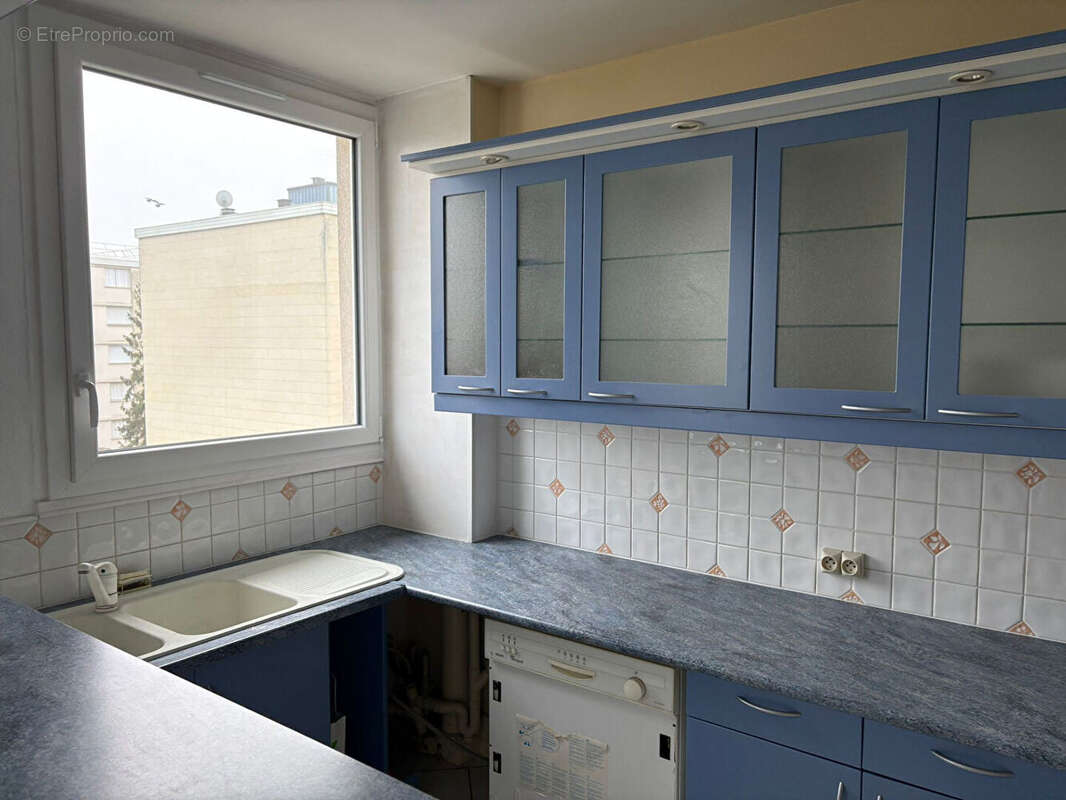 Appartement à FONTENAY-LE-FLEURY