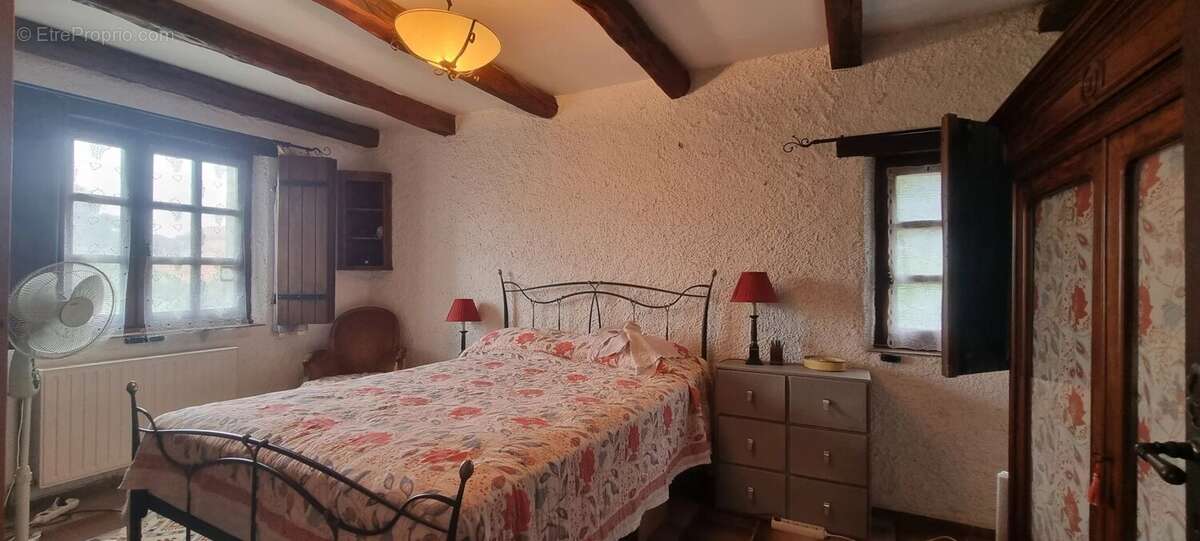 Maison 170 m² à Cahors  - photo 18