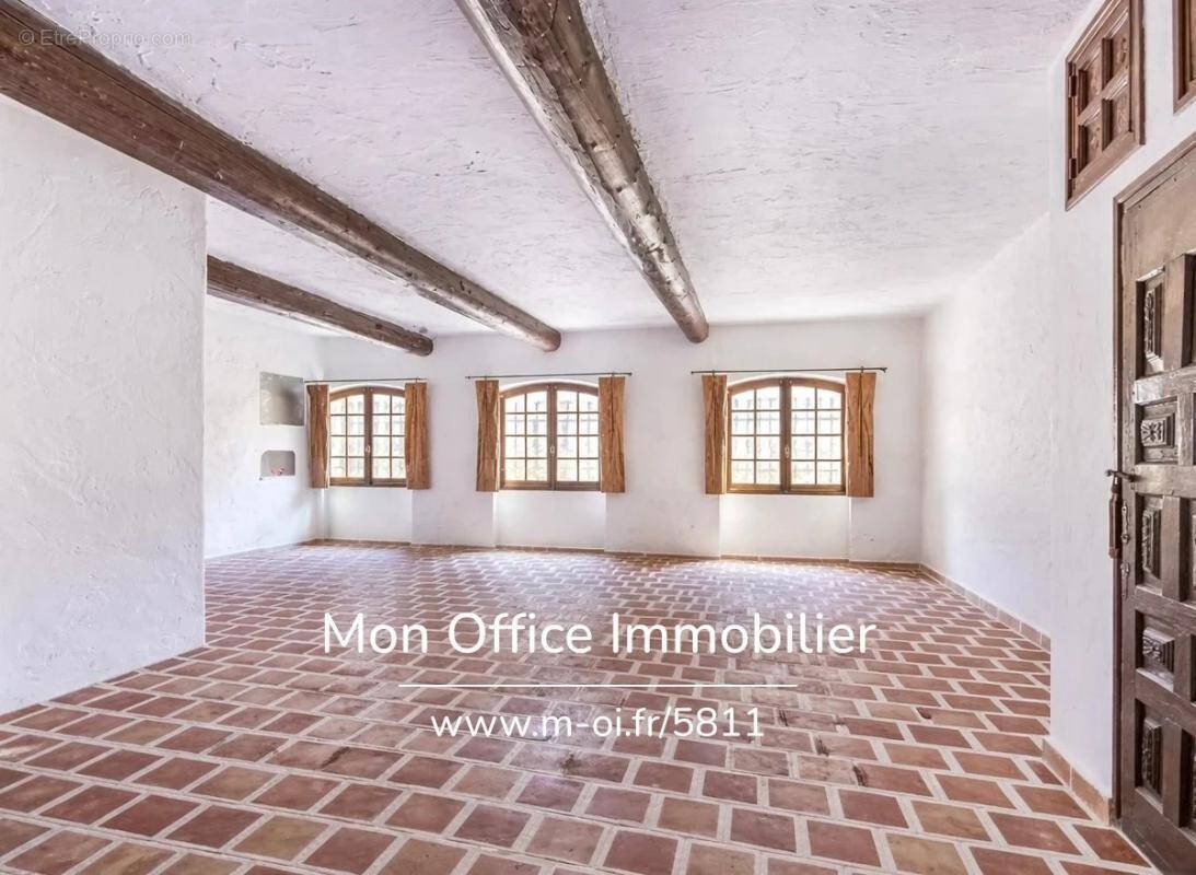 Appartement à MARSEILLE-2E