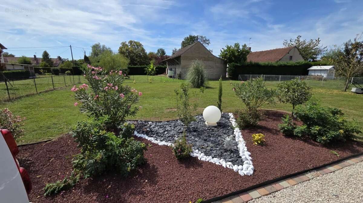 Maison à SAINT-GERMAIN-DU-PLAIN