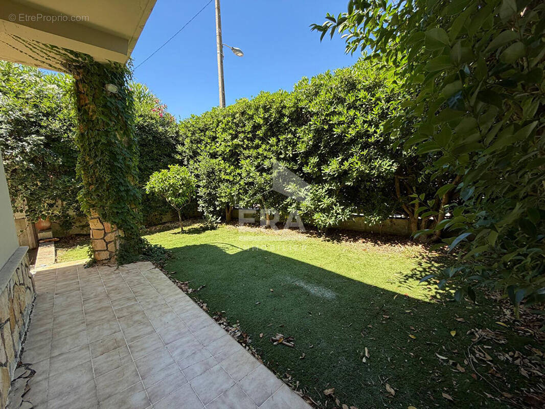Maison à VILLENEUVE-LOUBET
