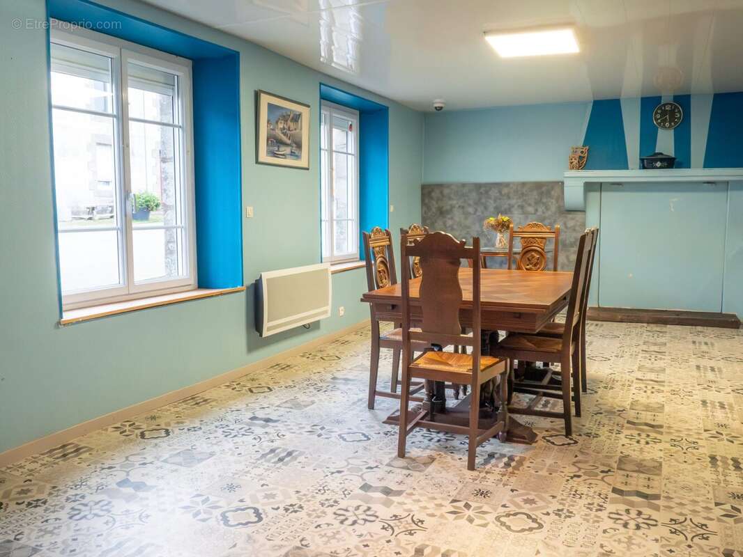 CUISINE-SEJOUR - Maison à LA CHAPELLE-NEUVE