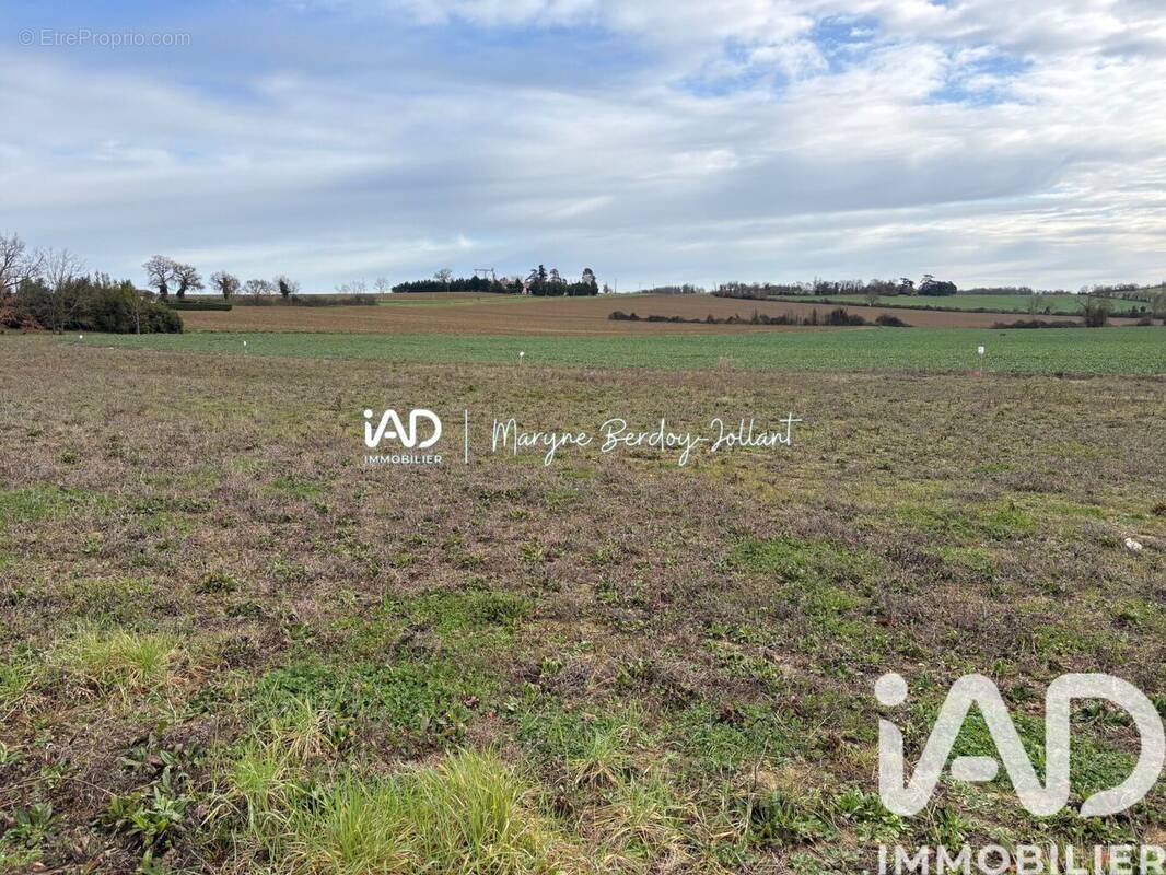 Photo 1 - Terrain à SAINTE-RADEGONDE