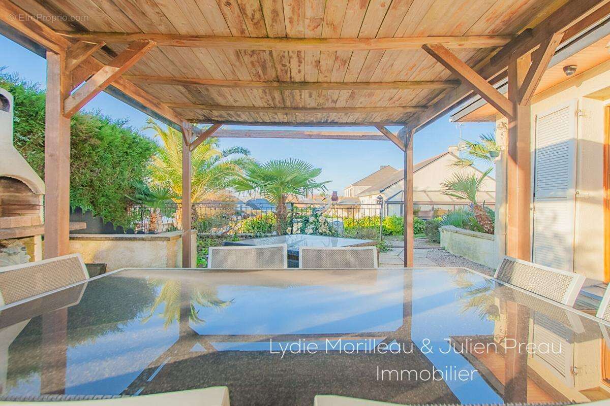 Maison à SAINT-MARS-DU-DESERT