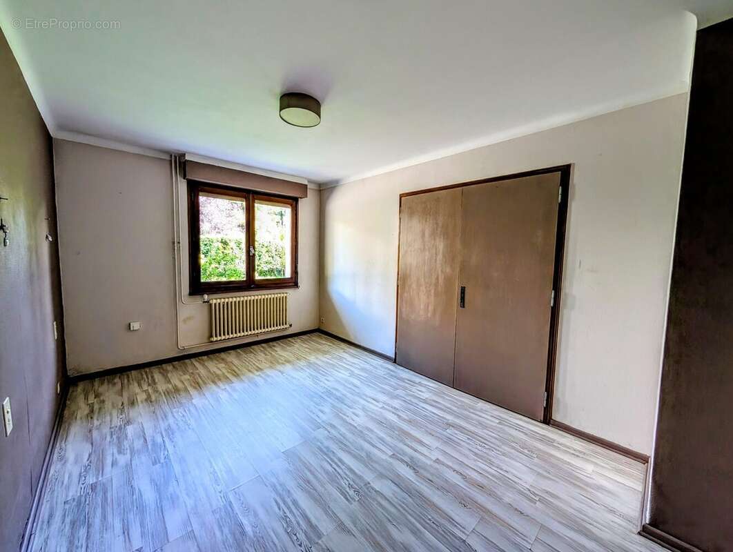 chambre 2 - Appartement à THYEZ