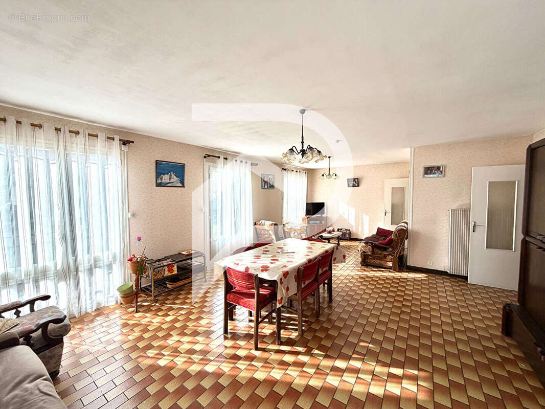 Maison à MOURENX