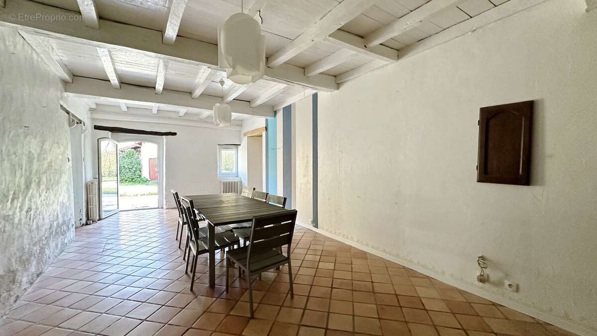 Maison à SAINT-MARTIN-DE-SEIGNANX