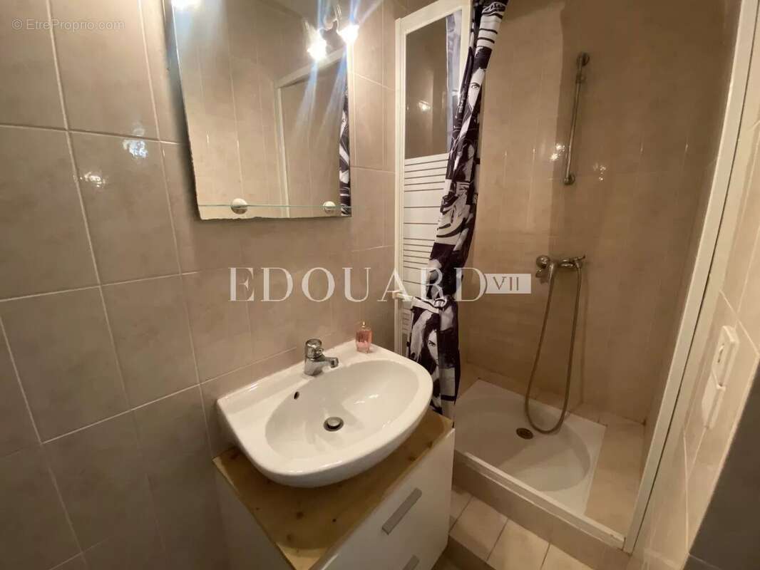Villa provençale de 350 m² divisée en plusieurs appartements, idéale résidence principale ou investissement locatif - photo 24