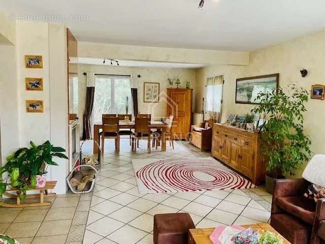 Maison à CHAMARANDE
