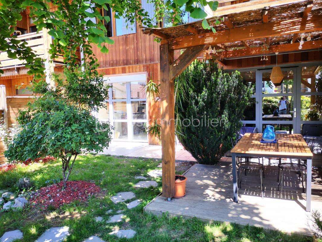 Appartement à ANNECY-LE-VIEUX