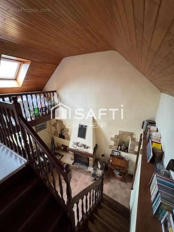 Photo 6 - Maison à CHATEAUNEUF-DU-FAOU